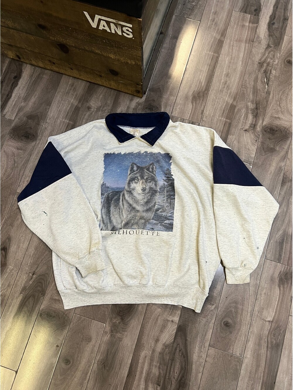 Vintage Late 90s/Y2K Silhouette Wolf Colorblock Pullover